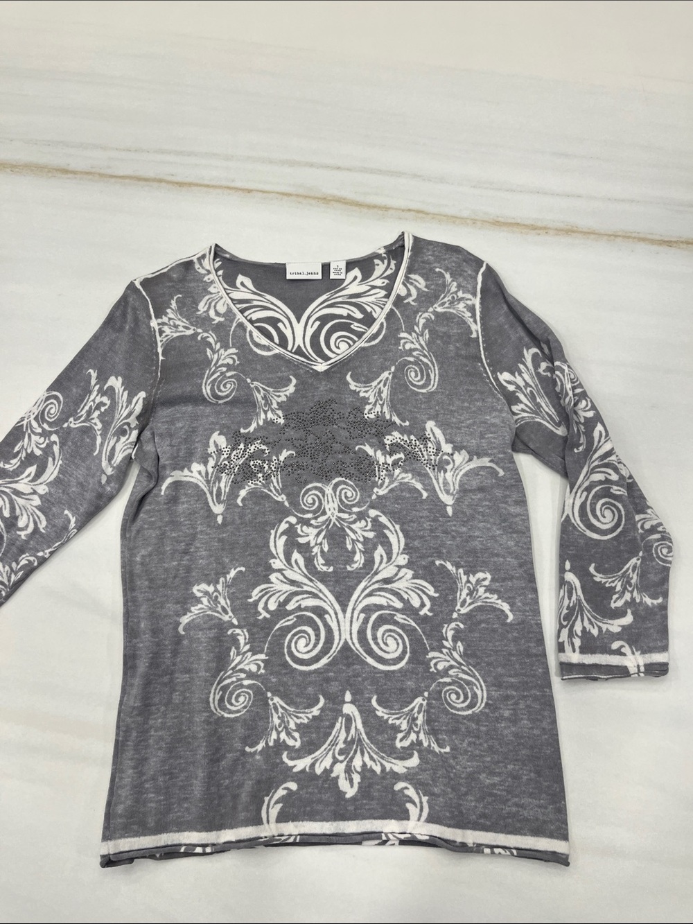 Tribal Gray Long-Sleeve V-Neck Top with White Scroll Print